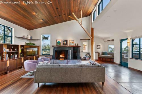 Pebble Beach Timeless Contemporary 4 Bed 5bath 30 Night Minimum
