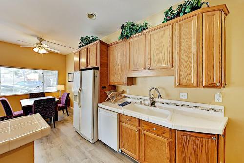 Apartamento Downtown Retreat - Patio With Grill - Walk Beach Duplex
