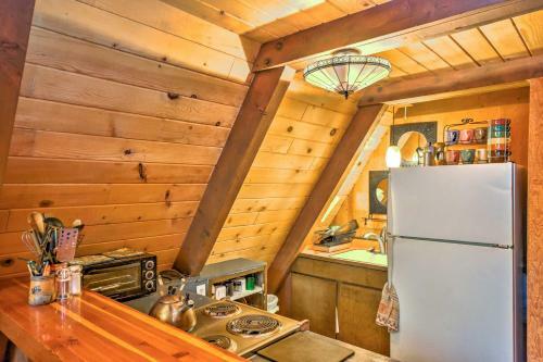Charming A-frame Cabin About 4 Mi To Jenkinson Lake!