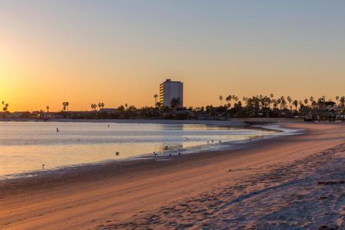 #4079 - Mission Bay Scene