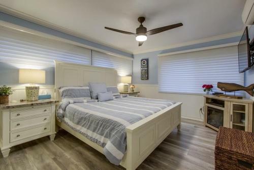 2 Floors Of Ocean Front, 2 Exclusive Patios, AC