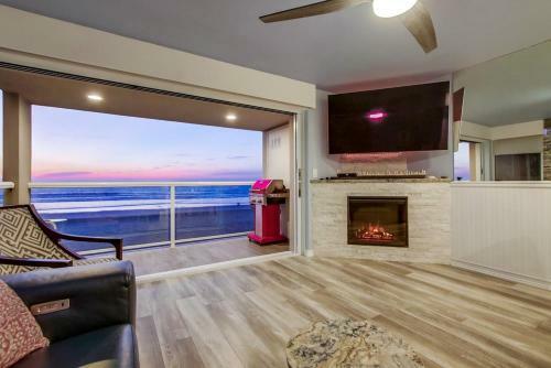 2 Floors Of Ocean Front, Penthouse Plus 2nd Level, AC