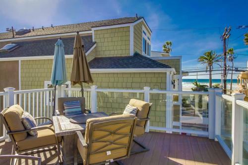 Villa 3 Outdoor Patios, Ocean Views, Ac, 3 Parking