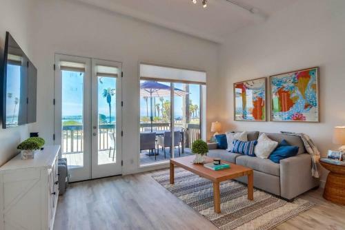 Ocean Front, 2 Levels, 2 Water View Patios, AC