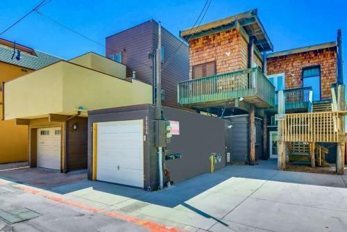 Ocean Front, 2 Levels, 2 Water View Patios, AC