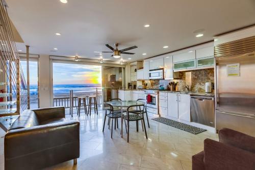 2 Levels Of Ocean Front, Largest Townhome, AC