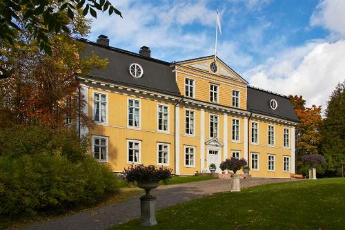 Hotel Svart� Manor