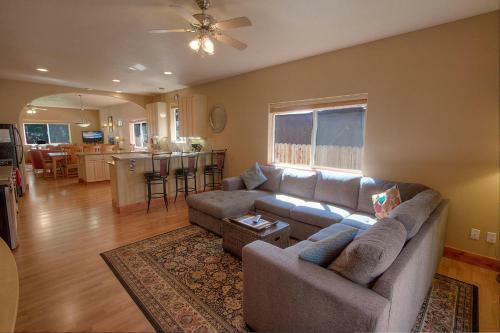 Alpine Haus Tahoe By Lake Tahoe Accommodations