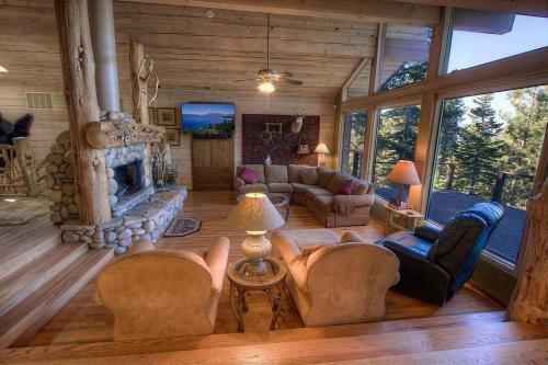 Heavenly Tree House By Lake Tahoe Accommodations