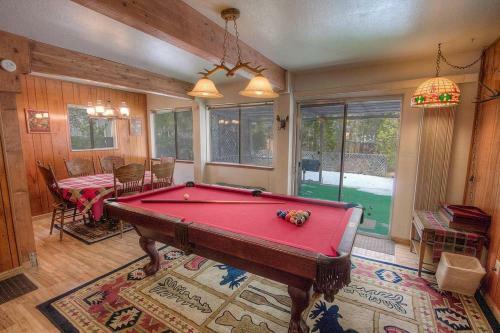 Bambis Bunkhouse By Lake Tahoe Accommodations