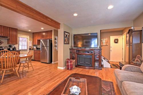 South Lake Tahoe Home With Spacious Backyard!