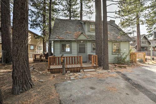 Lakefront Living With On-site Beach 8 Mi To Ski