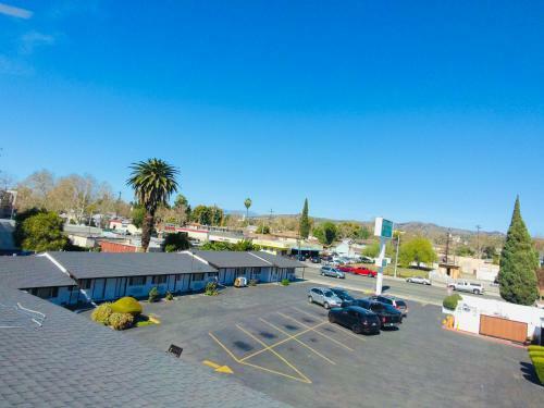 Hotel Casa Blanca Inn & Suites