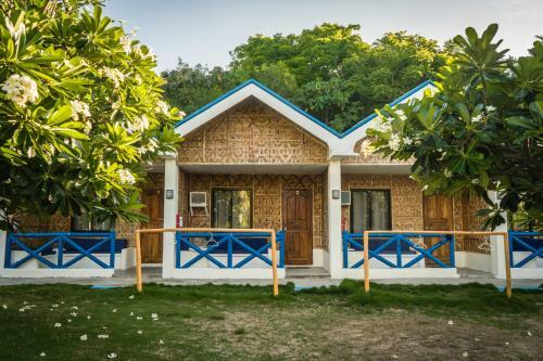 Hotel Thresher Cove Resort