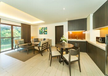Hotel Fairways And Bluewater Newcoast Boracay