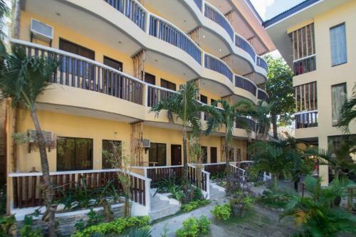 Hotel Bamboo Beach Resort & Restaurant