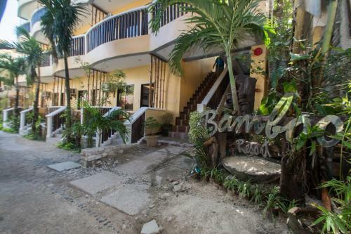 Hotel Bamboo Beach Resort & Restaurant