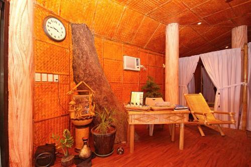 Hotel Bamboo Beach Resort & Restaurant