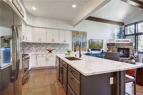 Great Escape Townhouse