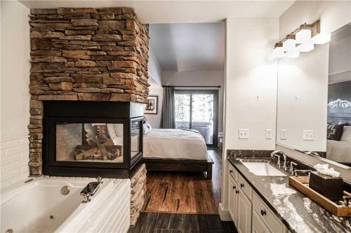 Great Escape Townhouse