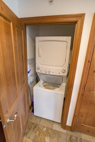 Lodge At Highland Greens 208