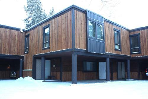 Mill Run #12 - 4 Bedroom / 3 Bath - Beautiful Remodel - Shuttle To Town