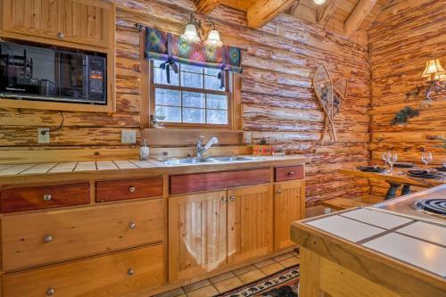 Quintessential Breckenridge Cabin With Hot Tub!