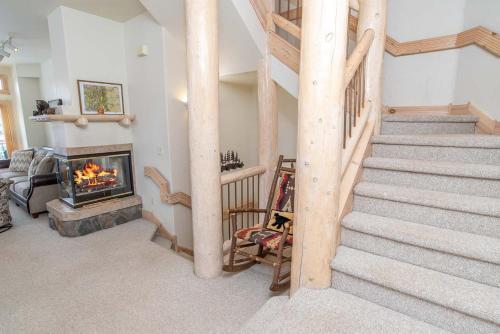 Woods Red Oak Townhome Hot Tub Sleeps 11