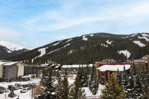 Apartamento Snowbridge Square - Mountain Views - Near Slopes Condo