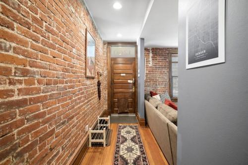 5 Star Cap Hill 3br Patio Garage & Walk Downtown