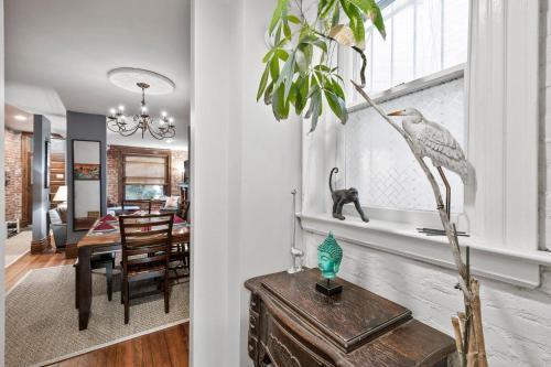 5 Star Cap Hill 3br Patio Garage & Walk Downtown