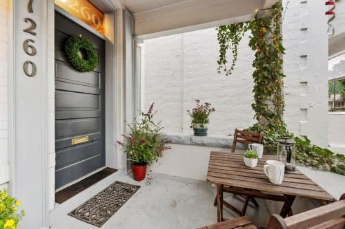 5 Star Cap Hill 3br Patio Garage & Walk Downtown
