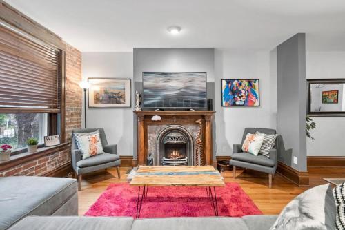 5 Star Cap Hill 3br Patio Garage & Walk Downtown