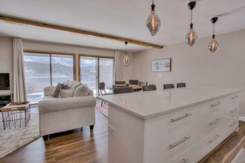 Dillon Bay #101c By Book By Owner