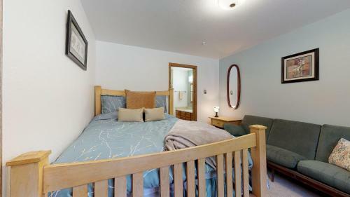 2 Bed 2 Bath Vacation Home In Estes Park