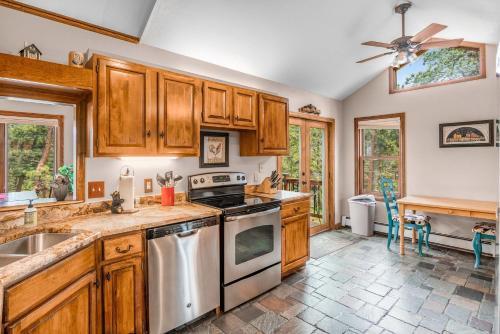 Heavenly Pines -- Ev #3361 Home