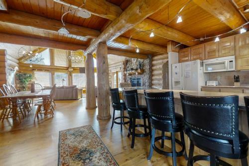 Ultimate Escape In The Rockies Log Home #3150
