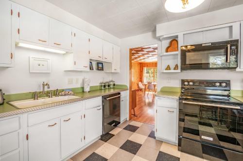 The Dunraven Retreat -- Ev #3487 Cabin