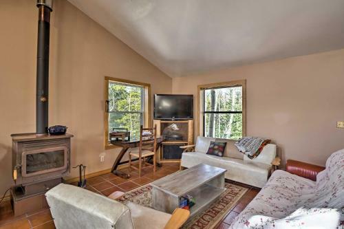 Private Dog-friendly Fairplay Cabin With Deck And Yard