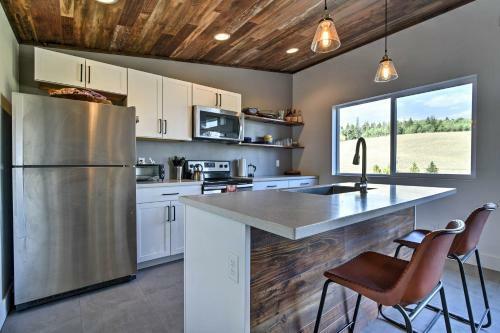 Exceptional Fairplay Getaway With Deck And Valley View!