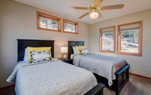 Reverie Luxury Home At Windcliff Condo