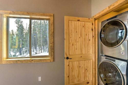 Mountainside Fairplay Cabin With Game Room And Sauna!
