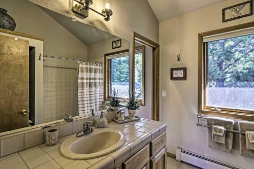 Ultimate Mtn Retreat Hot Tub, Fire Pit, Etc!
