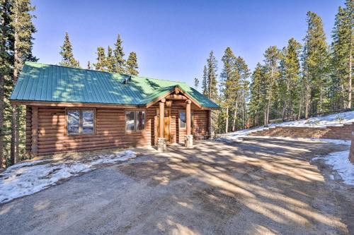 Quiet Mountain Cabin With Deck Hike, Fish, Ski