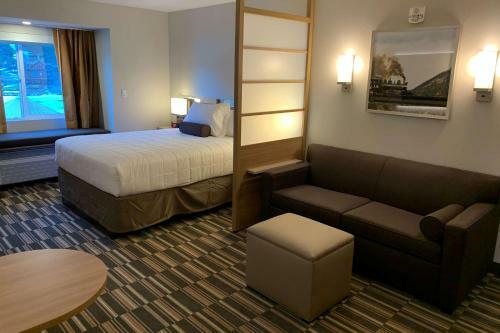 Hotel Microtel Inn & Suites By Wyndham Georgetown Lake