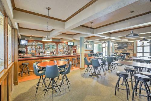 Apartamento Granby Condo With Pool Access - Mins To Hiking!