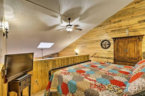 Apartamento Granby Condo With Pool Access - Mins To Hiking!