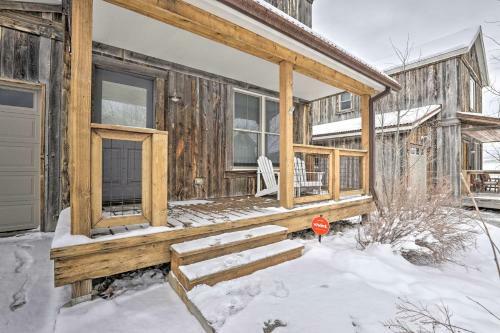 Cozy Granby Home With Deck Less Than 3 Mi To Ski And Golf