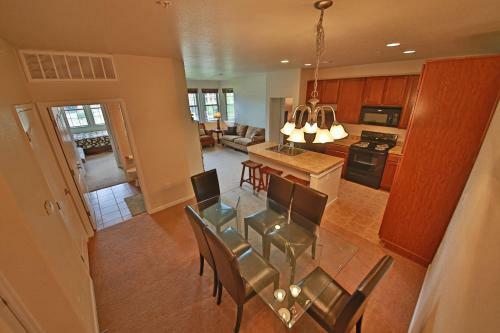 Lodge At Ten Mile