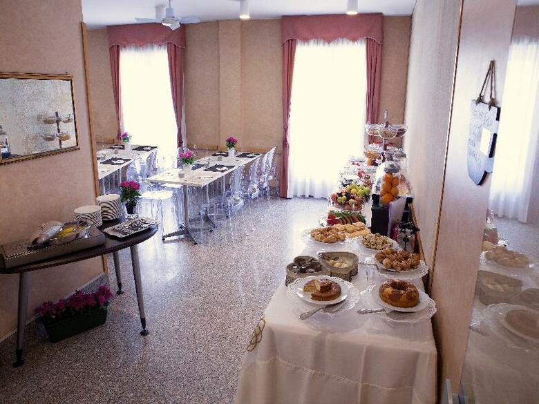 Hotel Mennini